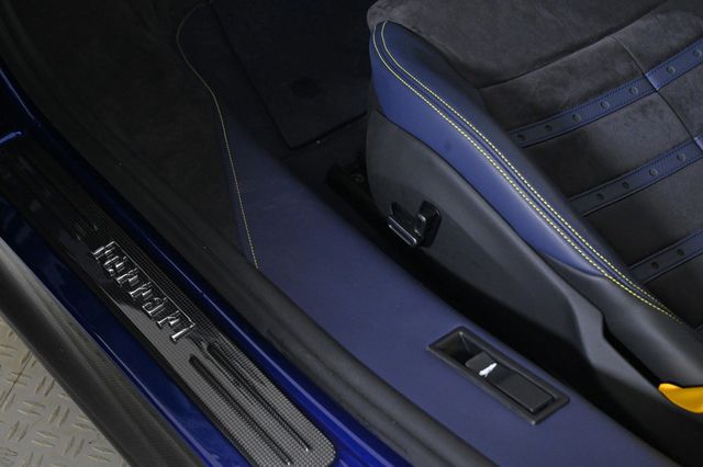 2022 Ferrari SF90 Spider Convertible - 22979904 - 24