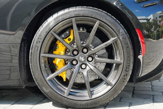 2022 Ferrari SF90 Spider Convertible - 22986484 - 16