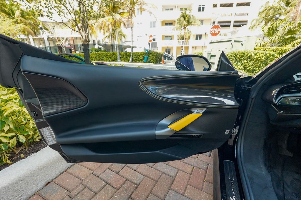 2022 Ferrari SF90 Spider Convertible - 22986484 - 54