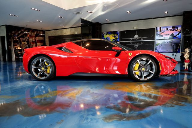 2022 Ferrari SF90 Stradale Coupe - 22950953 - 10