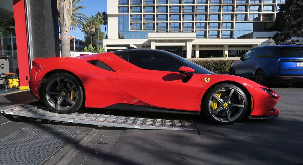 2022 Ferrari SF90 Stradale Coupe - 22950953 - 5