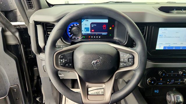 2022 Ford Bronco 2 Door Advanced 4x4 with Sasquatch Package & 2.7 EcoBoost Engine - 22963323 - 11