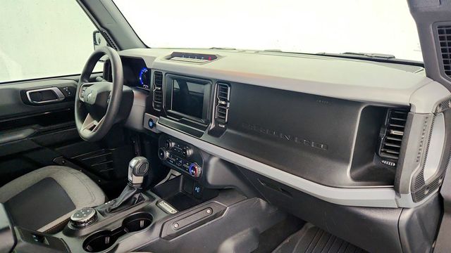 2022 Ford Bronco 2 Door Advanced 4x4 with Sasquatch Package & 2.7 EcoBoost Engine - 22963323 - 23