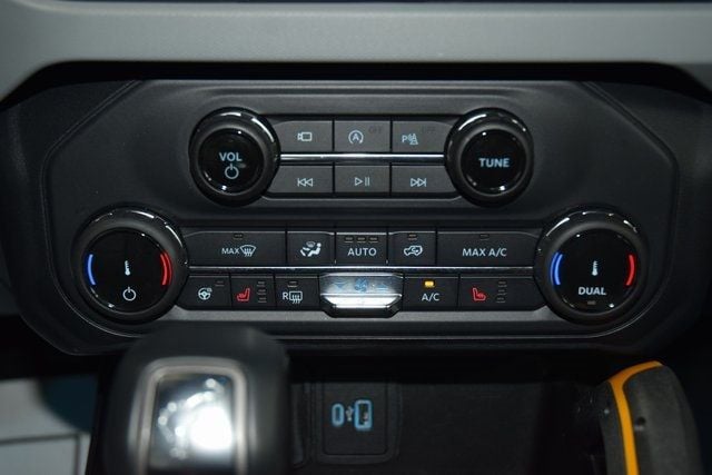 2022 Ford Bronco Badlands - 22944465 - 27