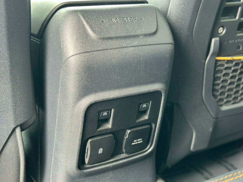 2022 Ford Bronco Badlands photo 37