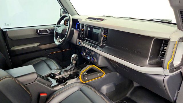 2022 Ford Bronco Badlands 4 Door Advanced 4x4 w/ Sasquatch Package - 23044017 - 24