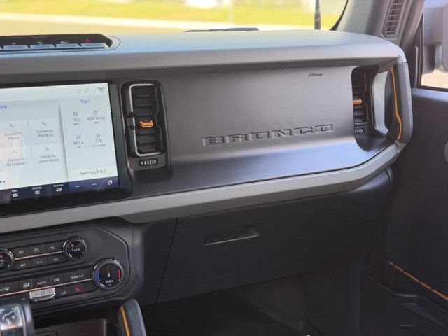 2022 Ford Bronco Badlands 4 Door Advanced Sasquatch Package - 23090455 - 14