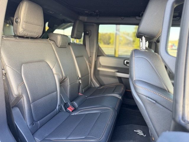 2022 Ford Bronco Badlands 4 Door Advanced Sasquatch Package - 23090455 - 26