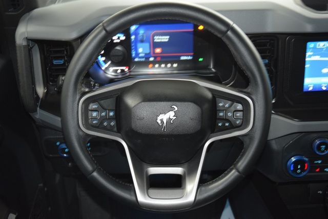 2022 Ford Bronco Black Diamond - 22967673 - 32