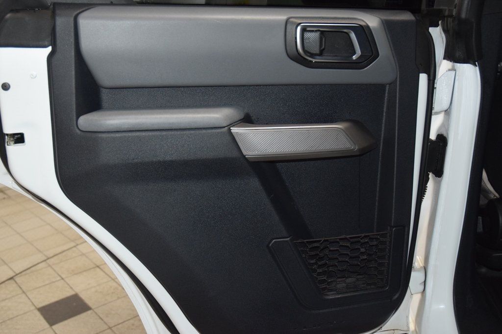 2022 Ford Bronco Black Diamond - 22967673 - 38