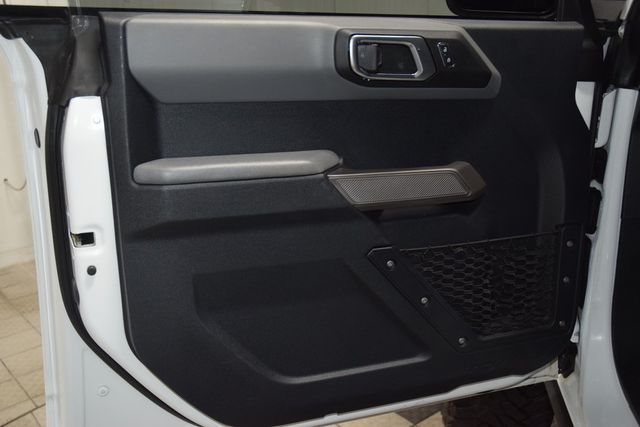 2022 Ford Bronco Black Diamond - 22967673 - 39