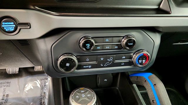 2022 Ford Bronco Black Diamond 2 Door 4x4 - 23097420 - 16