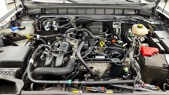 2022 Ford Bronco Black Diamond 2 Door 4x4 - 23097420 - 24