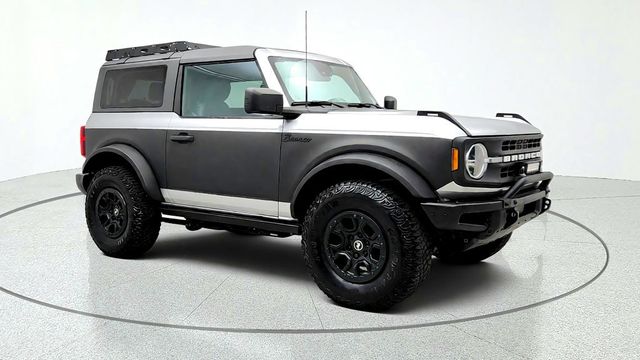 2022 Ford Bronco Black Diamond 2-Door 4x4 w/ Manual, Roof Rack & Off-Road Tires - 23097420 - 2