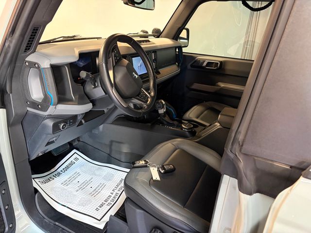 2022 Ford Bronco Black Diamond 4 Door 4x4 - 23010741 - 5