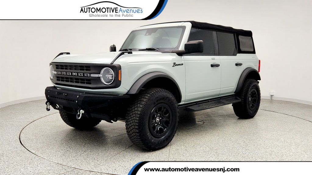 2022 Ford Bronco Black Diamond 4 Door 4x4 w/ Equipment Group 322A Mid Package - 23010068 | Video 1