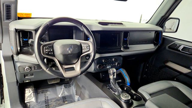 2022 Ford Bronco Black Diamond 4 Door 4x4 w/ Equipment Group 322A Mid Package - 23010068 - 11