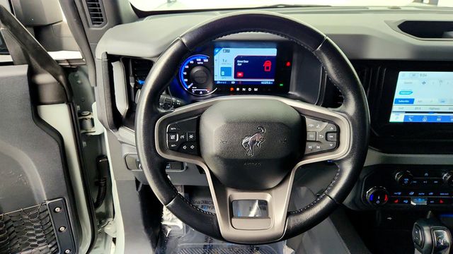 2022 Ford Bronco Black Diamond 4 Door 4x4 w/ Equipment Group 322A Mid Package - 23010068 - 12