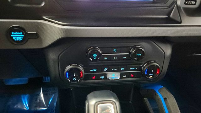 2022 Ford Bronco Black Diamond 4 Door 4x4 w/ Equipment Group 322A Mid Package - 23010068 - 16