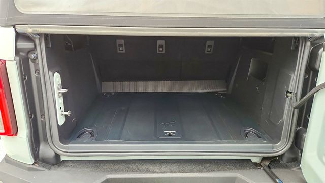 2022 Ford Bronco Black Diamond 4 Door 4x4 w/ Equipment Group 322A Mid Package - 23010068 - 20