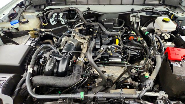 2022 Ford Bronco Black Diamond 4 Door 4x4 w/ Equipment Group 322A Mid Package - 23010068 - 25