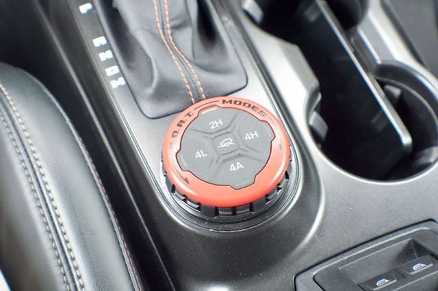 2022 Ford Bronco Bronco-Raptor/LuxPkg/AdaptiveCruiseControl/HeatedLeatherSeats - 23013820 - 35