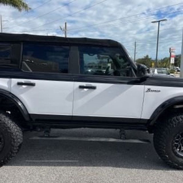 2022 Ford Bronco Outer Banks - 22938956 - 13