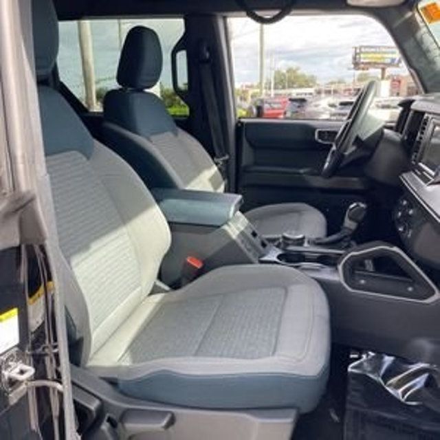 2022 Ford Bronco Outer Banks - 22938956 - 23
