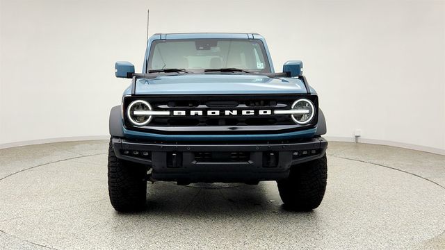 2022 Ford Bronco Outer Banks 2 Door Advanced 4x4 w/ Sasquatch & Lux Pkg - 23040962 - 1
