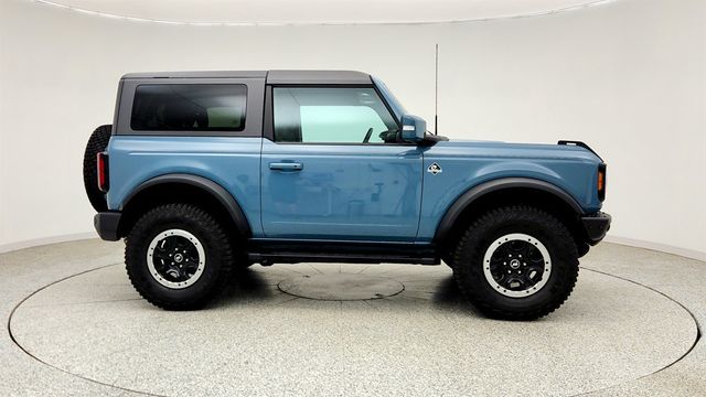 2022 Ford Bronco Outer Banks 2 Door Advanced 4x4 w/ Sasquatch & Lux Pkg - 23040962 - 3