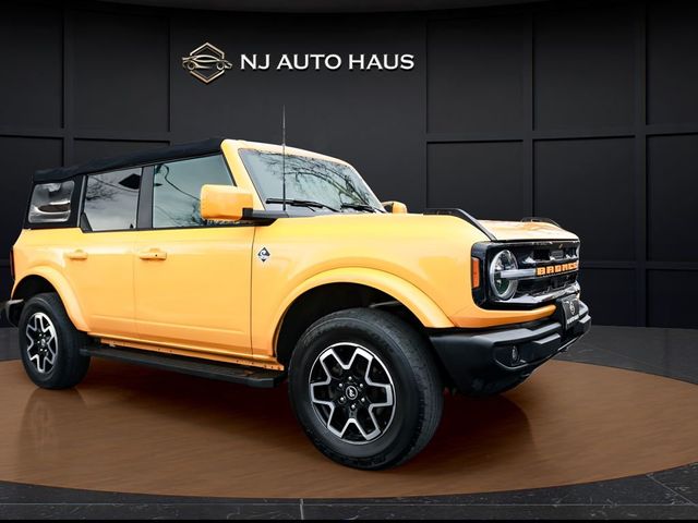 2022 Ford Bronco Outer Banks 4 Door 4x4 - 23001941 - 0