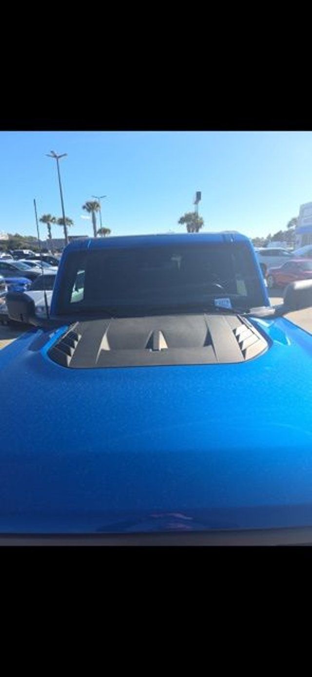 2022 Ford Bronco Raptor 4 Door Advanced 4x4 - 22972197 - 11