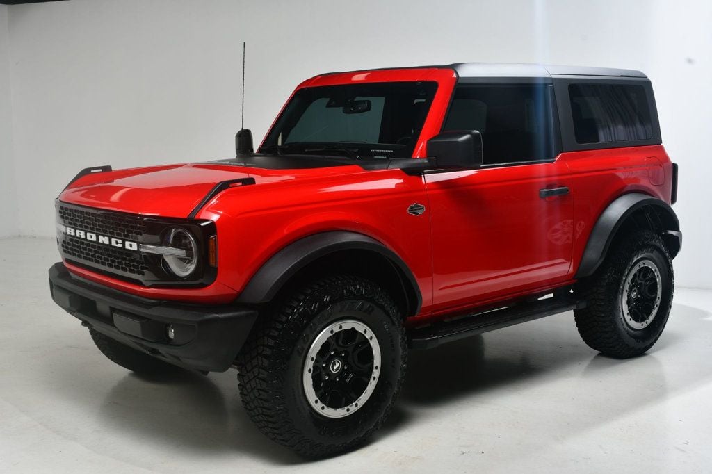 2022 Ford Bronco Wildtrak photo 2