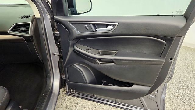 2022 Ford Edge SE AWD w/ Black Appearance Pkg - 23081126 - 23