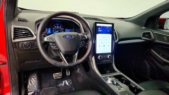 2022 Ford Edge ST-Line AWD w/ Panoramic Vista Roof - 23081814 - 11