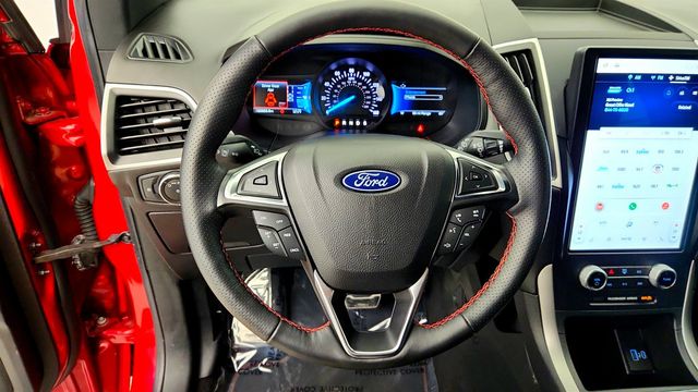 2022 Ford Edge ST-Line AWD w/ Panoramic Vista Roof - 23081814 - 12