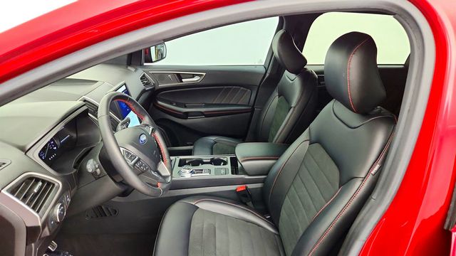 2022 Ford Edge ST-Line AWD w/ Panoramic Vista Roof - 23081814 - 17
