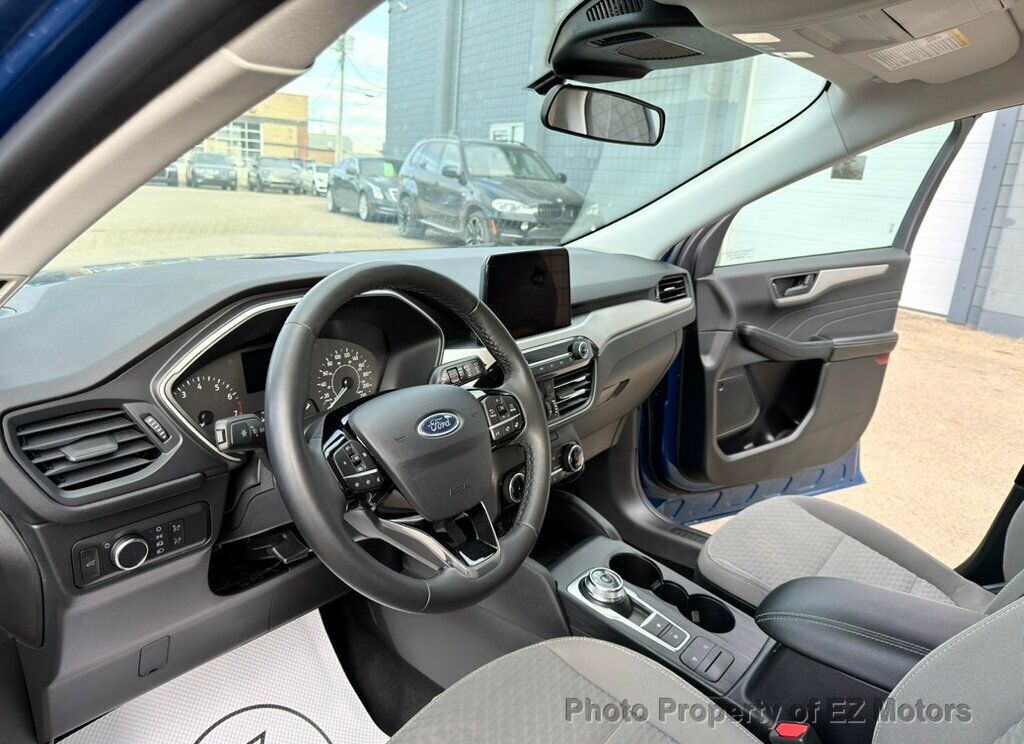 2022 Ford Escape CLEAN CARFAX/FULLY SERVICED!! - 23025673 - 12