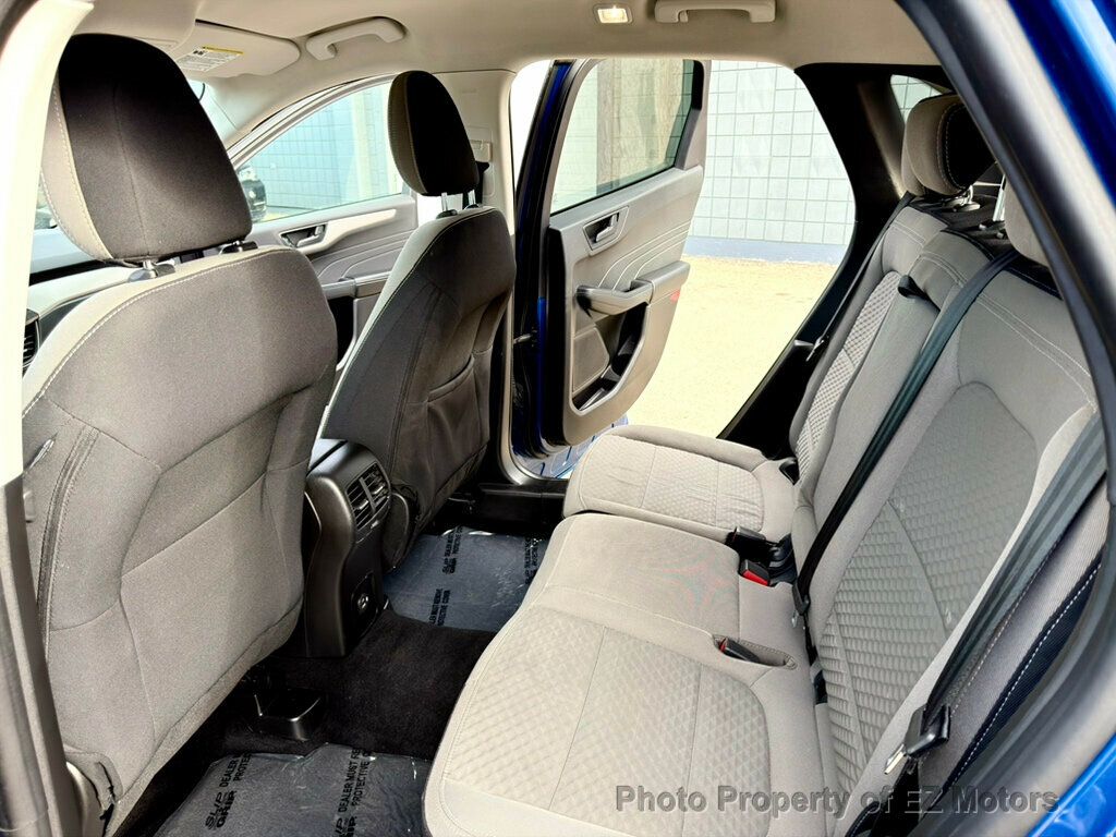 2022 Ford Escape CLEAN CARFAX/FULLY SERVICED!! - 23025673 - 14