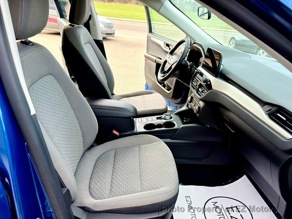 2022 Ford Escape CLEAN CARFAX/FULLY SERVICED!! - 23025673 - 17
