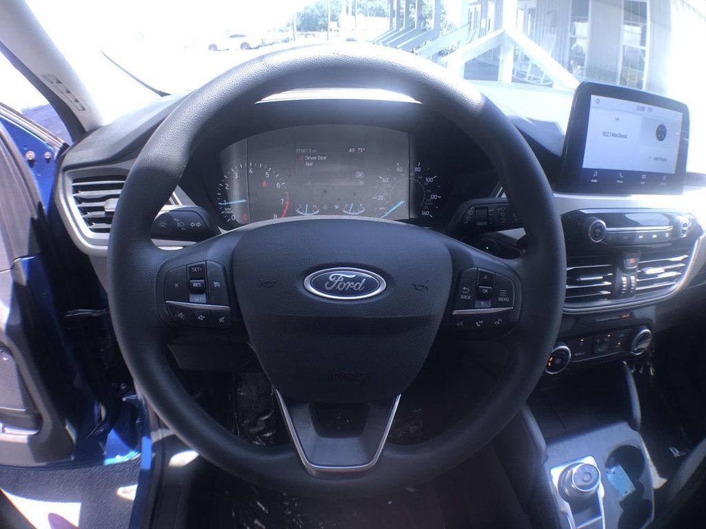 2022 Ford Escape SE photo 14