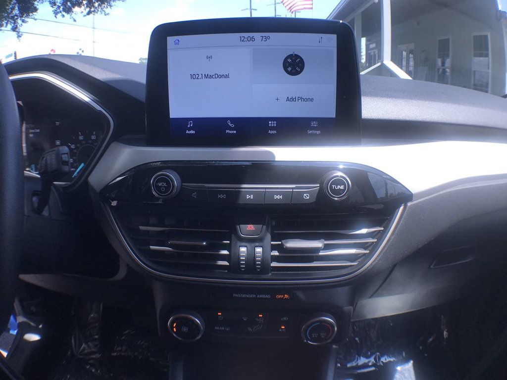 2022 Ford Escape SE photo 16