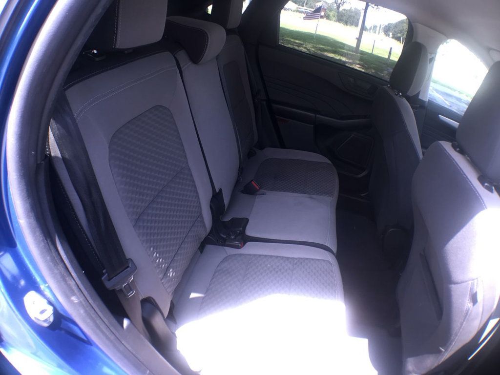 2022 Ford Escape SE photo 20
