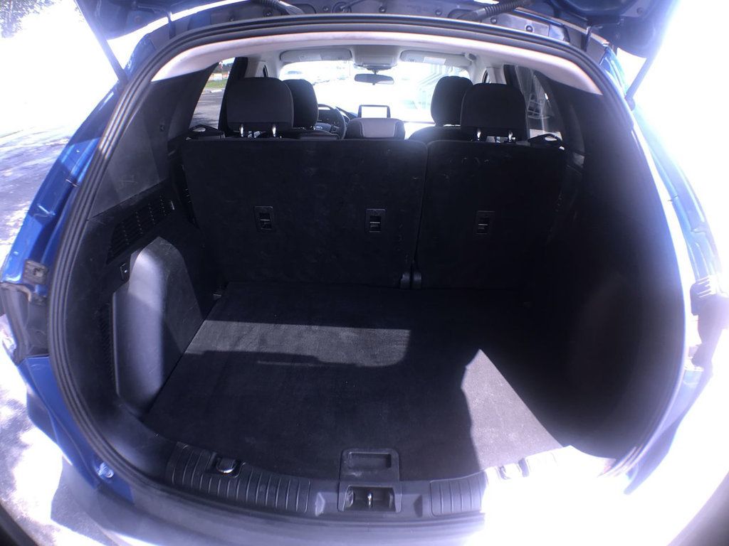 2022 Ford Escape SE photo 21