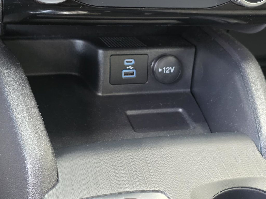 2022 Ford Escape SE Sport photo 20