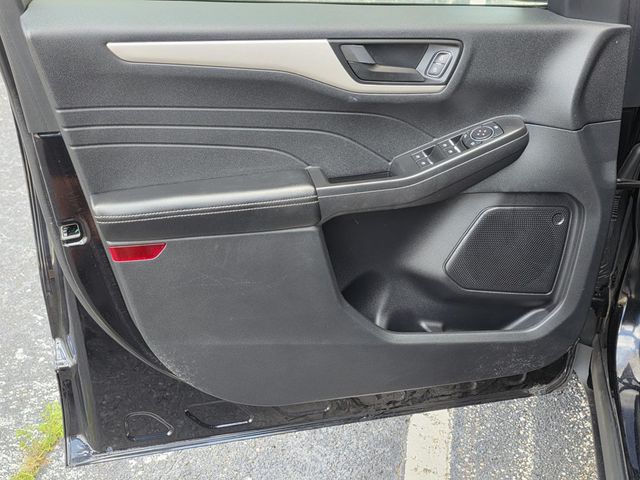 2022 Ford Escape SE AWD - 22872557 - 32