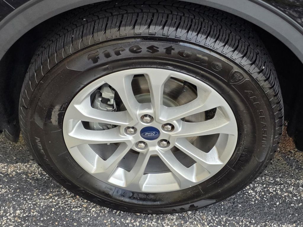 2022 Ford Escape SE Sport photo 29