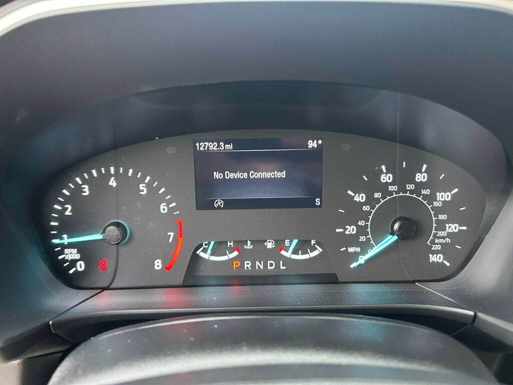 2022 Ford Escape SE photo 4
