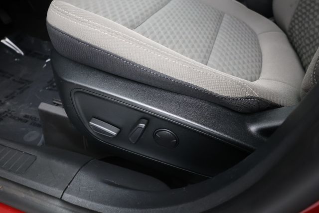 2022 Ford Escape SE AWD with Panoramic Vista Roof & Sport Appearance Package - 22937457 - 8