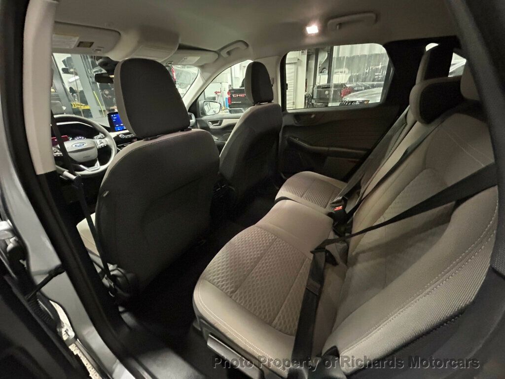 2022 Ford Escape SE Hybrid AWD - 22996854 - 17